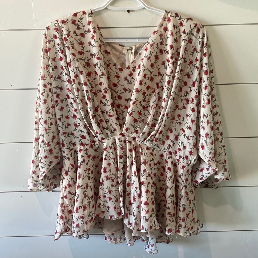 HAYDEN. Long sleeve blouse.